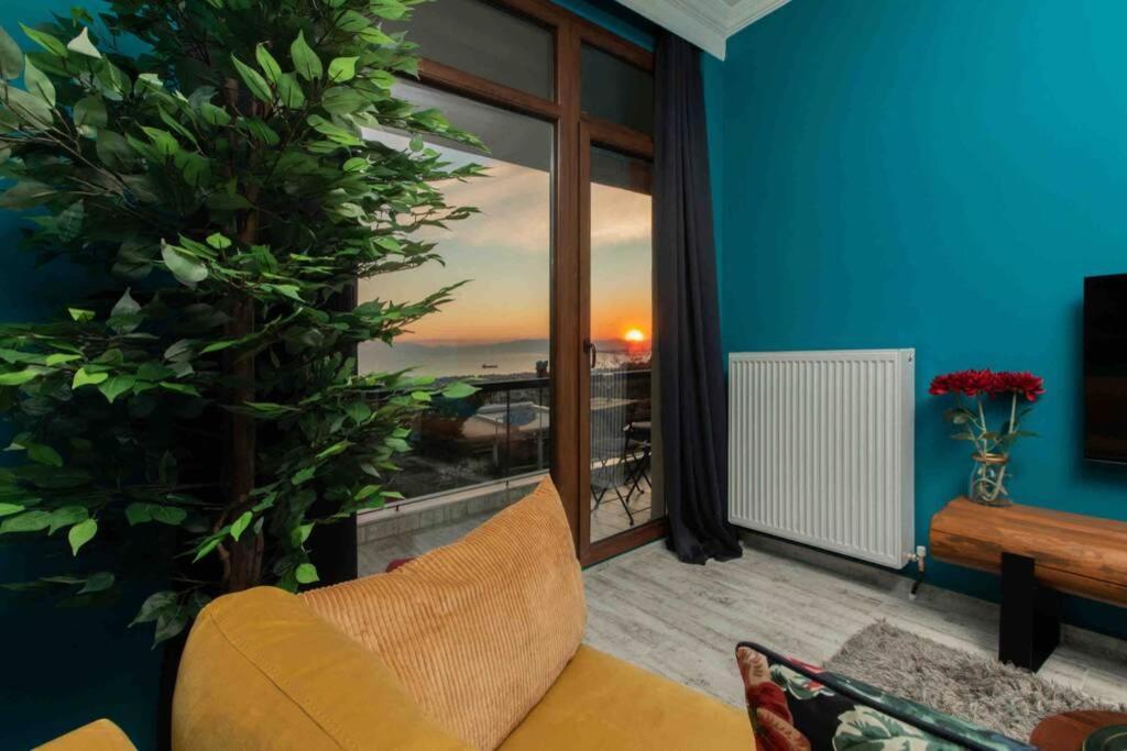View And The City Thessaloniki Exterior photo
